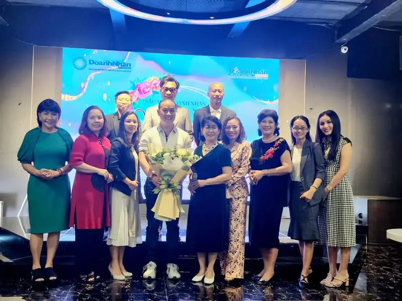 Gặp gỡ Long Beach Group